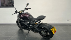 Ducati X Diavel V4 Burning Red (25MY)